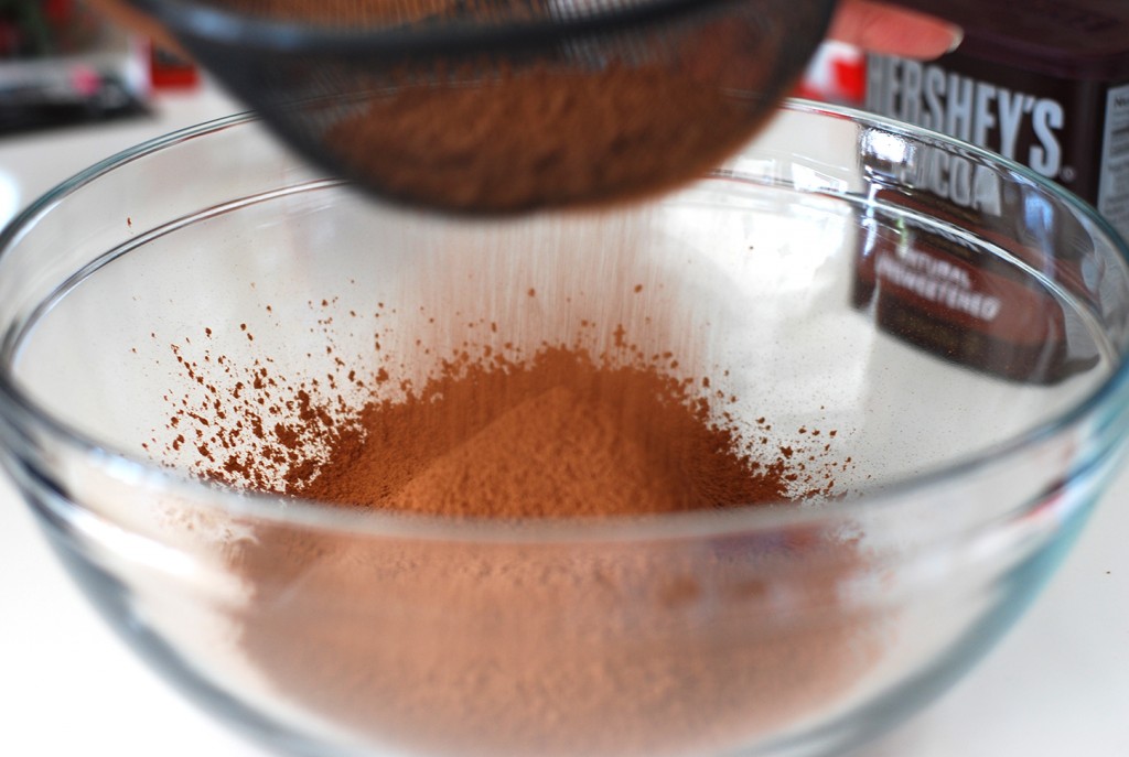 Cocoa Powder Sifting