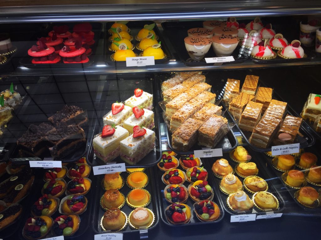 Porto's Bakery Glendale | getinmymouf.com